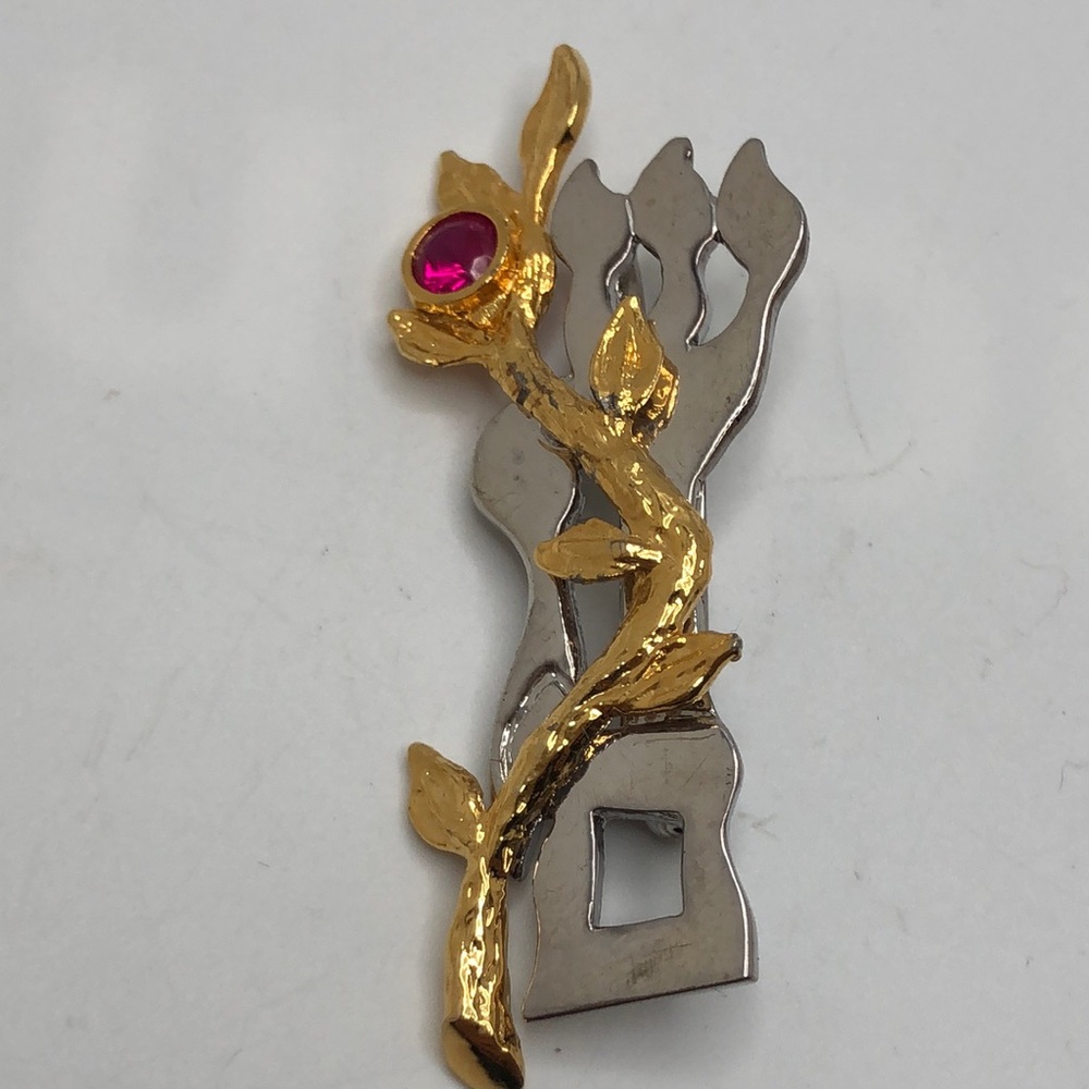 Pendant by Eytan Brandes designed for Torah Fund Annual Pin Shalom Peace 2005-06